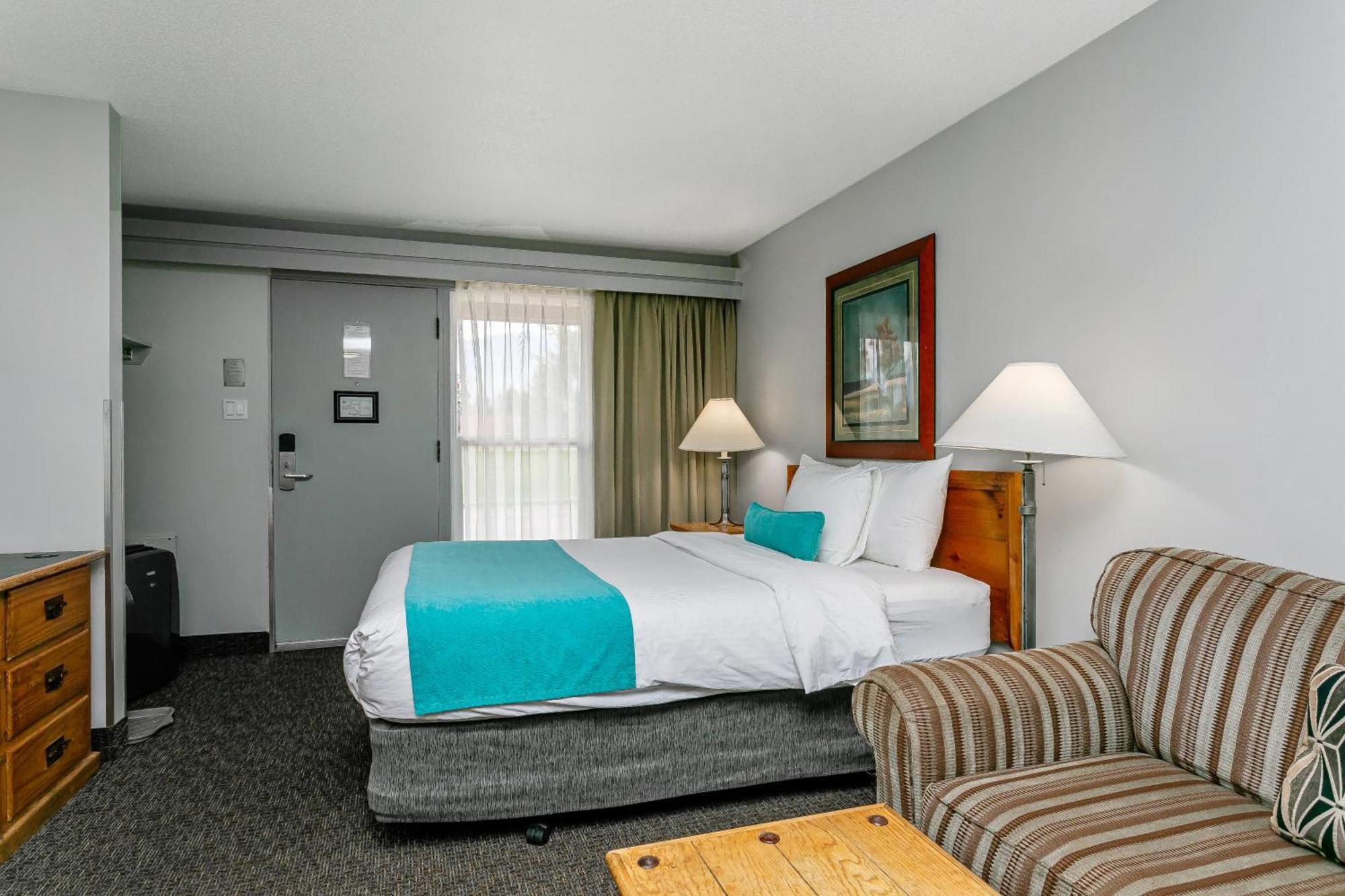 Tonquin Inn Jasper Room photo