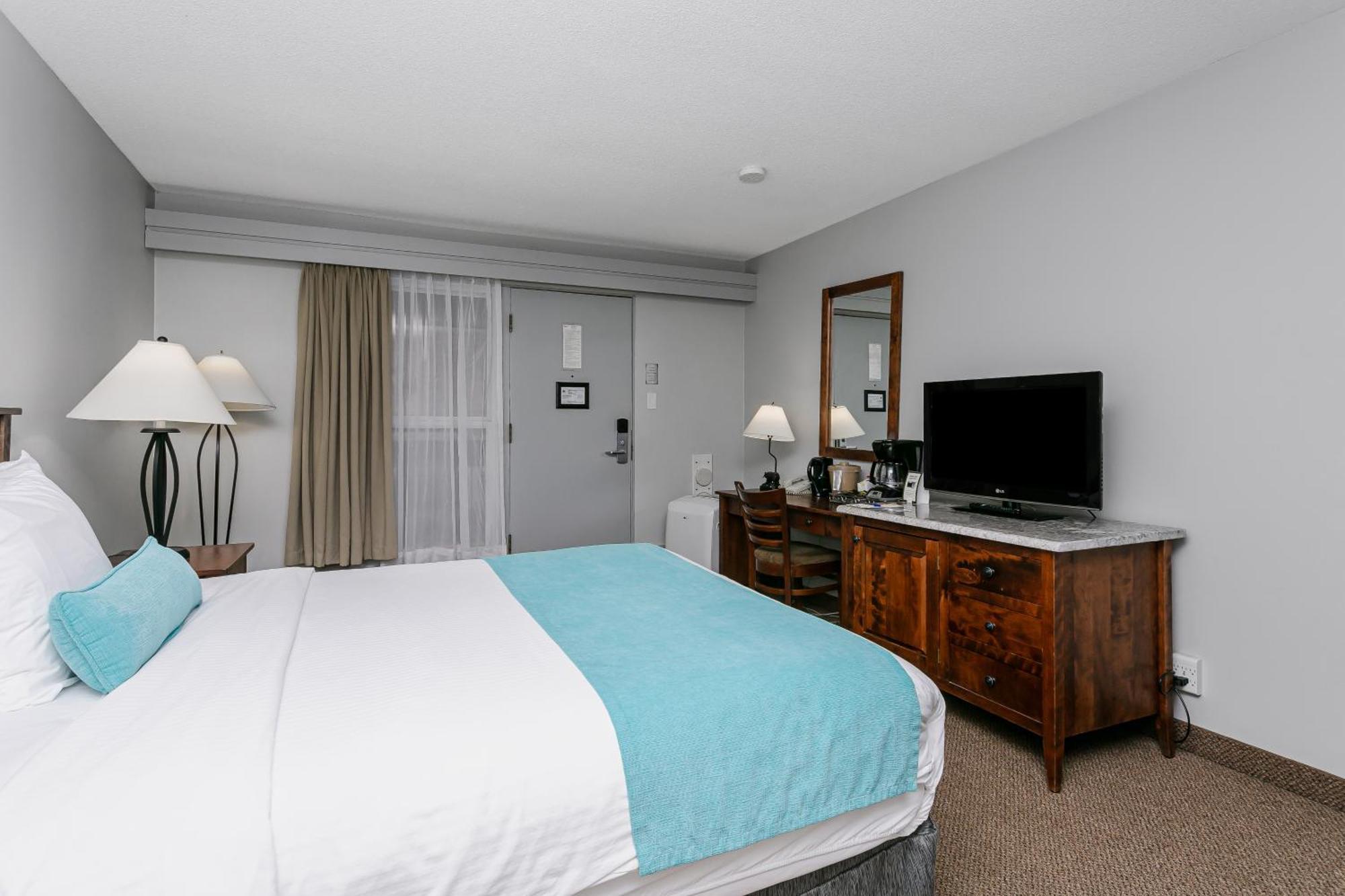 Tonquin Inn Jasper Room photo