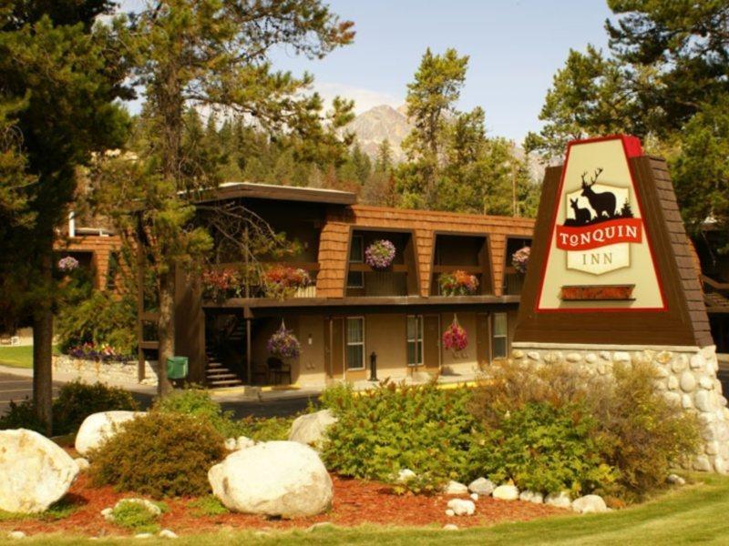 Tonquin Inn Jasper Exterior photo