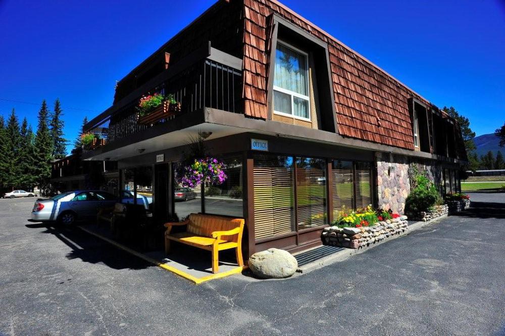 Tonquin Inn Jasper Exterior photo